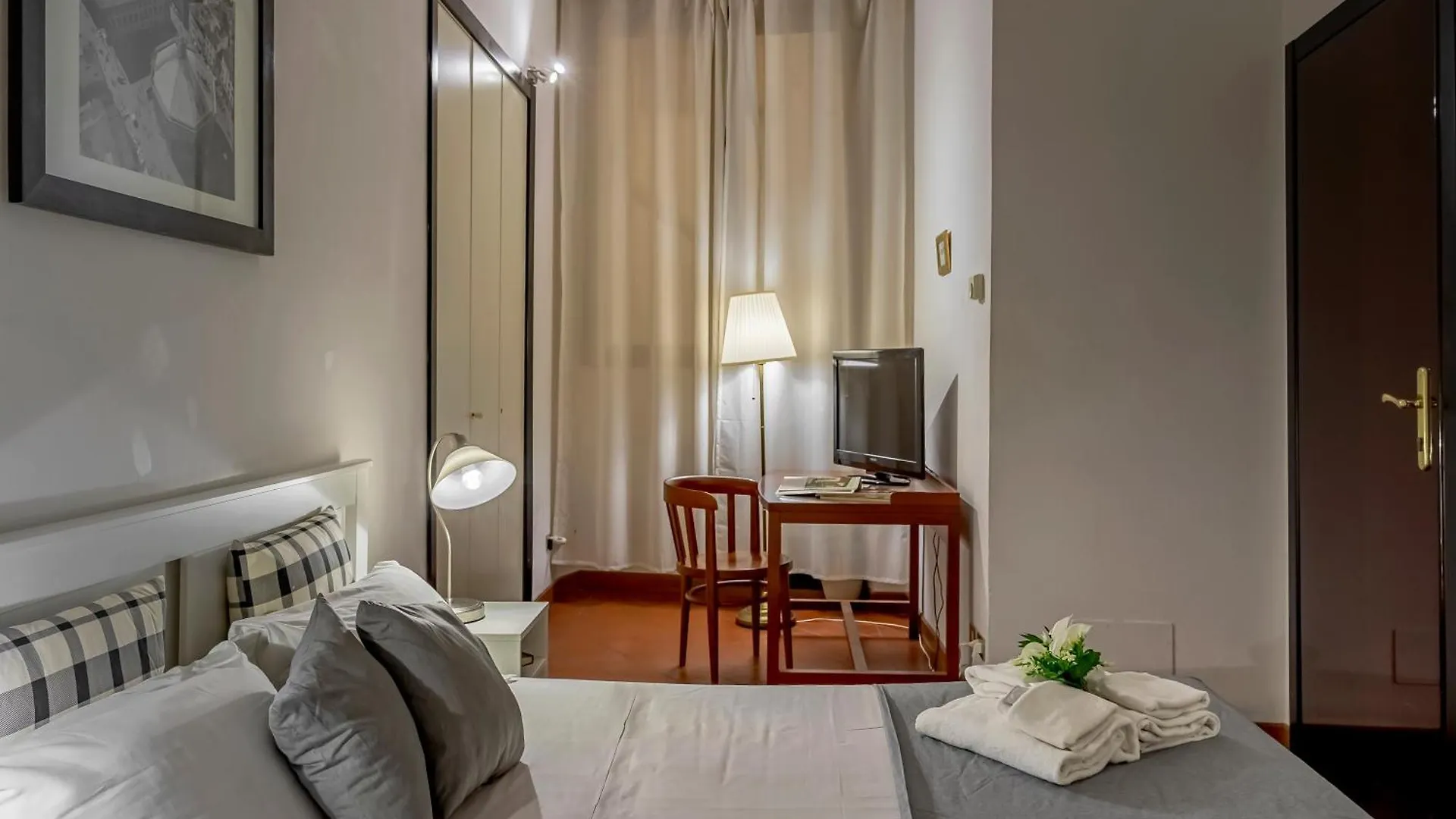 Santa Croce Exclusive Otel Floransa